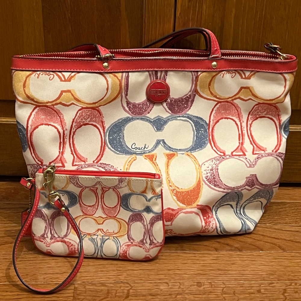 Coach purse with coin wallet